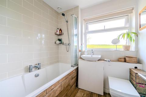 19 Barn Close, Seaford, BN25 3EW