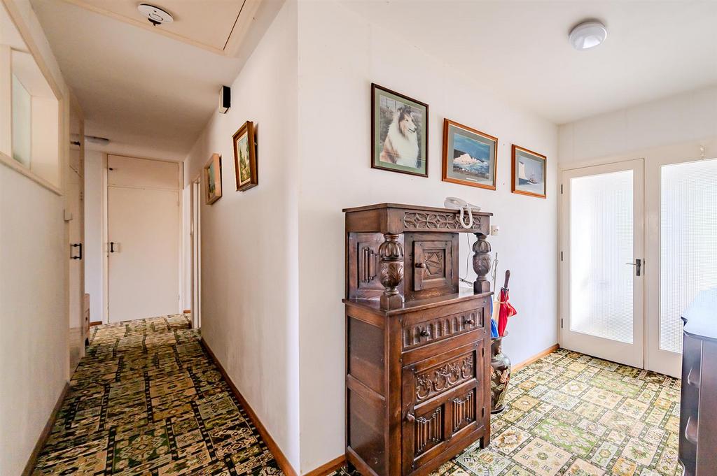 Blatchington Hill, Seaford 2 bed detached bungalow for sale £675,000