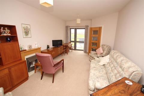 1 bedroom retirement property for sale, Eversley Court, Seaford
