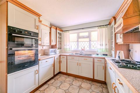 4 bedroom house for sale, Bromley Road, Seaford