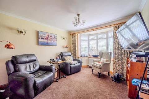 4 bedroom detached house for sale, Kedale Road, Seaford