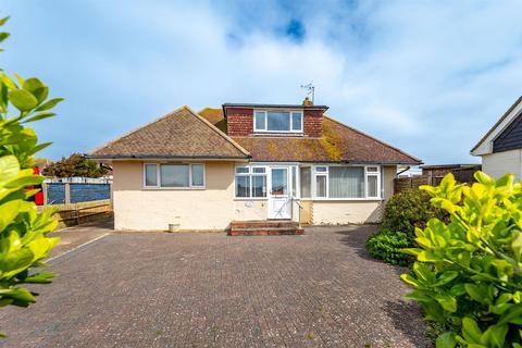 5 Beach Close, Seaford, BN25 2PJ