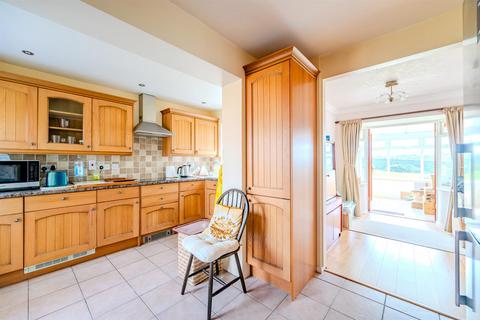5 Beach Close, Seaford, BN25 2PJ