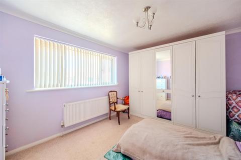 5 Beach Close, Seaford, BN25 2PJ