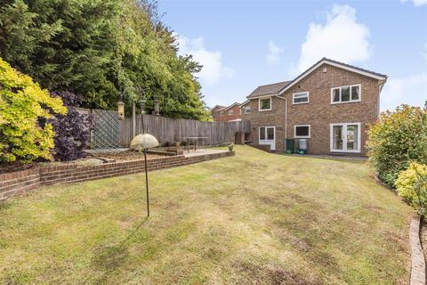 4 bedroom detached house for sale, Beacon Drive, Seaford