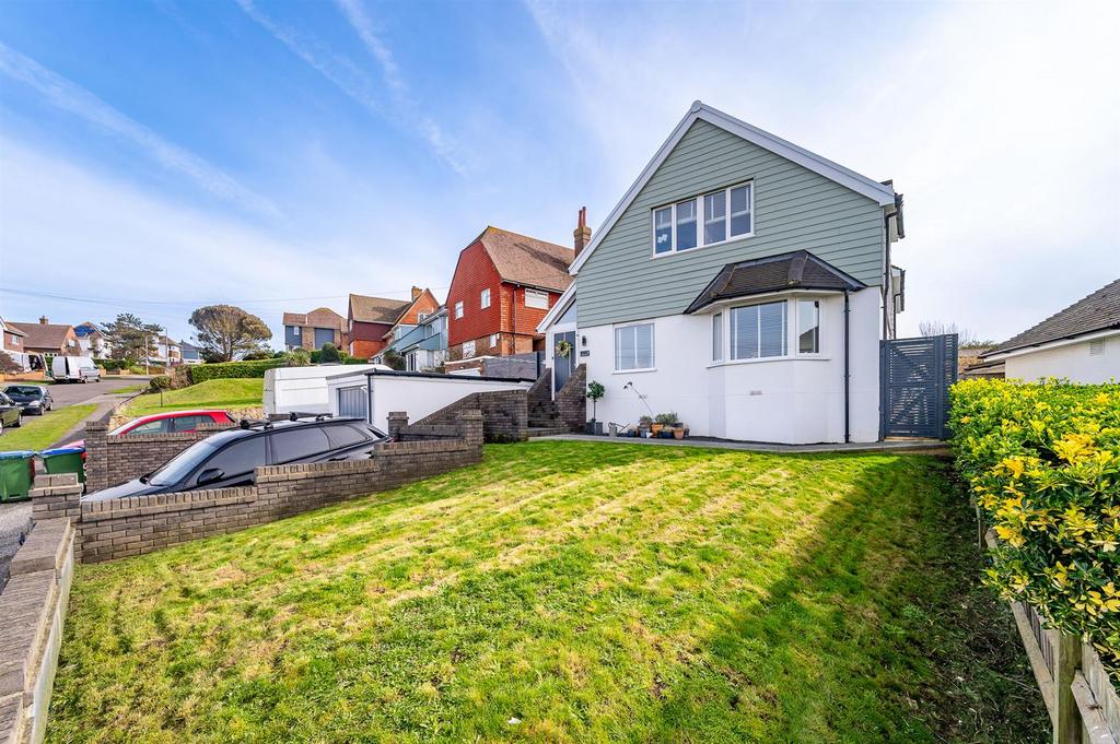 Hill Rise, Seaford 4 bed detached house - £750,000