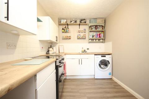 1 bedroom flat for sale, The Causeway, Seaford