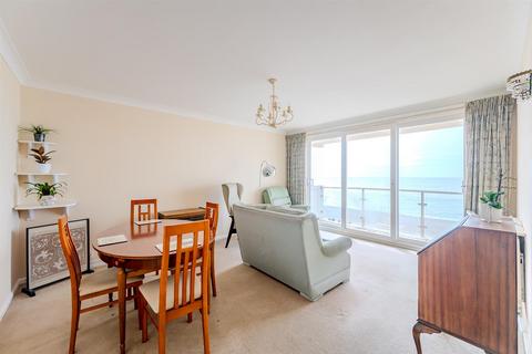 2 bedroom flat for sale, Esplanade, Seaford