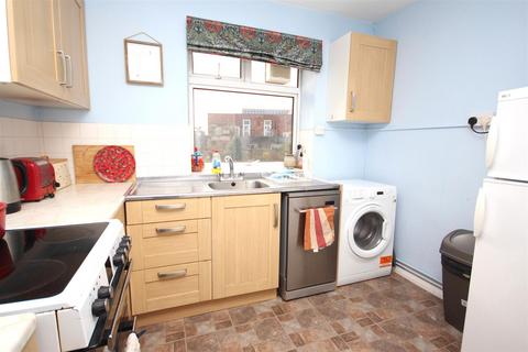 2 bedroom flat for sale, Crooked Lane, Seaford