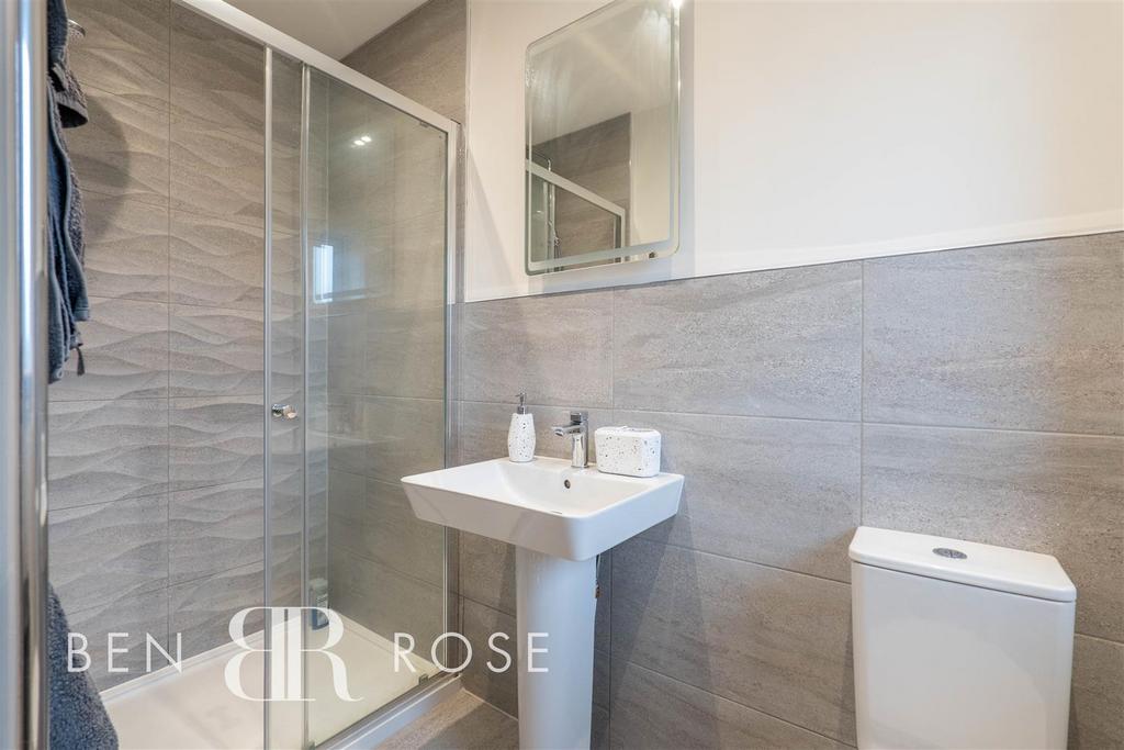 Bedroom Two Ensuite