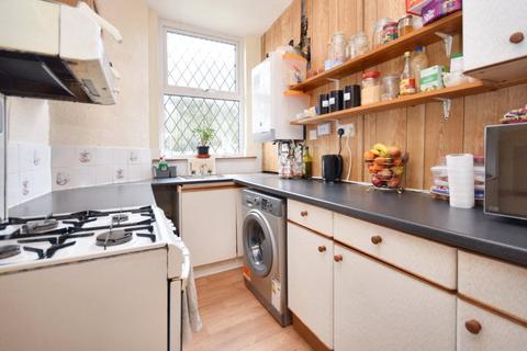 2 bedroom terraced house for sale, Lincoln Street, Wakefield, West Yorkshire
