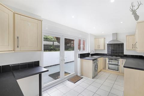 4 bedroom semi-detached house for sale, Brindwood Road, Chingford E4