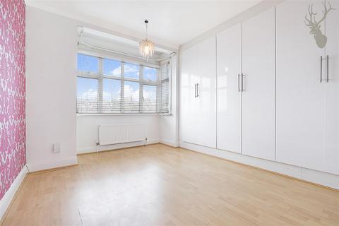 11 Brindwood Road, London, E4 8BH