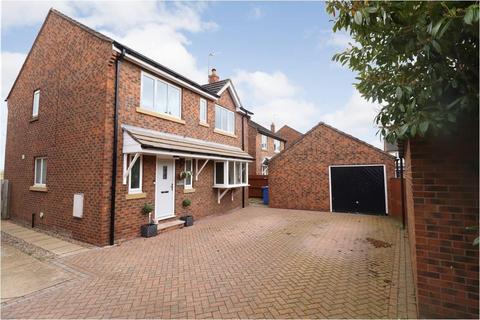 4 bedroom detached house for sale, Main Road, Gilberdyke, Brough