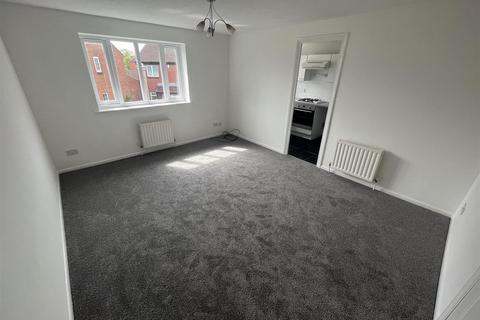 1 bedroom flat to rent, Swallows Oak, Abbots Langley