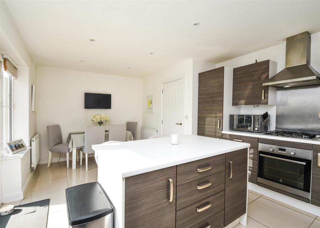 4 The Limes - Dining Kitchen.jpg