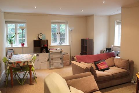 3 bedroom apartment to rent, Abbey Road, Malvern
