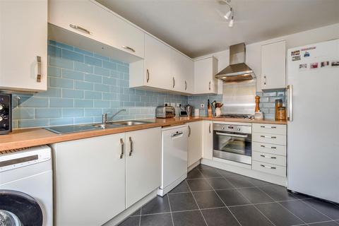 3 bedroom link detached house for sale, Arena Close, Andover