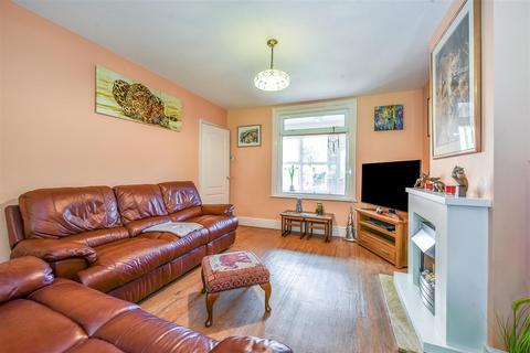 41 Bishops Way, Andover, SP10 3EH