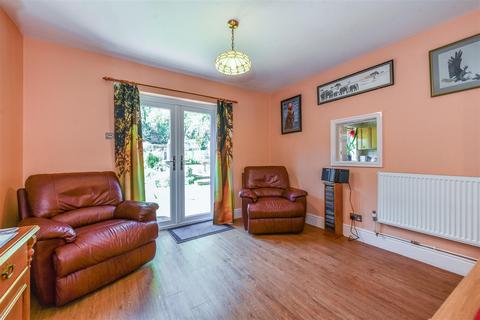 41 Bishops Way, Andover, SP10 3EH