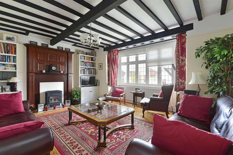 11 Mountside, Guildford, GU2 4JD