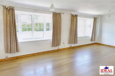 22 Finghall Road, Skellow, Doncaster, DN6 8PB