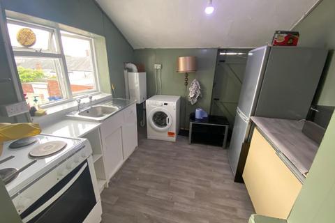 2 bedroom flat to rent, Ashfield Road, Newcastle Upon Tyne, NE3 4XL