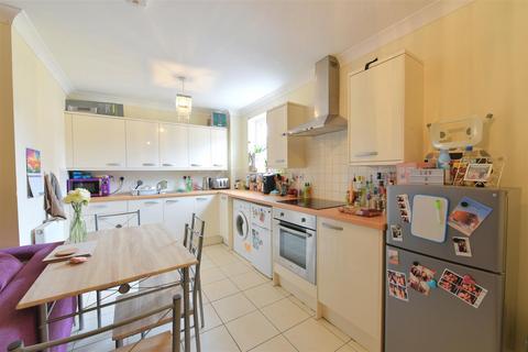 2 bedroom house to rent, Lawrence Street, York