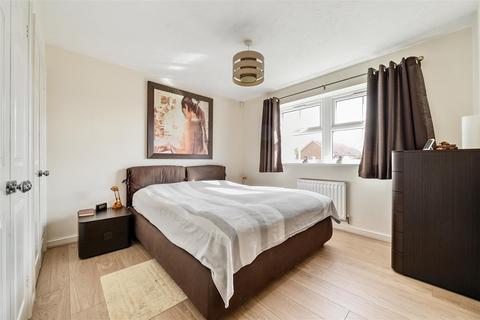 4 bedroom detached house for sale, Sissinghurst Drive, Maidstone
