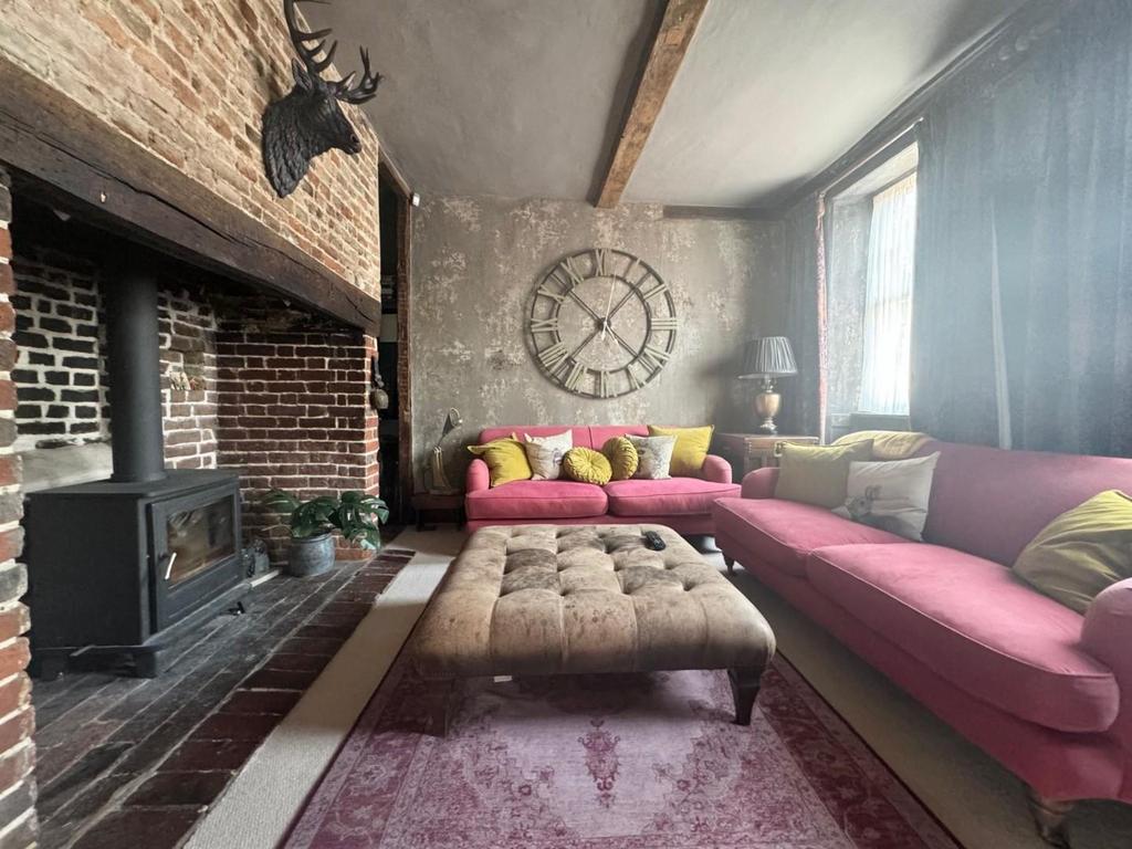 Fireplace.jpg