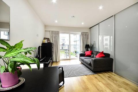 Studio to rent, Curtiss House, 27 Heritage Avenue, Colindale