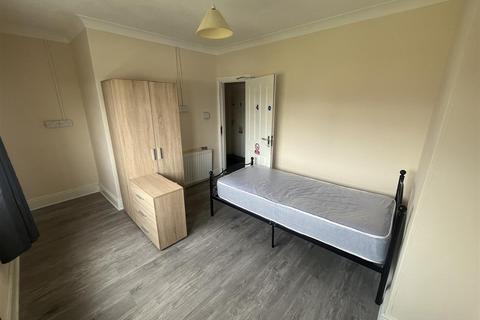226 Calais Road, Burton-on-trent, DE13 0UP