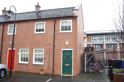 2 bedroom house to rent, Horninglow Street, Burton upon Trent DE14