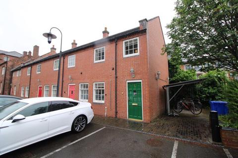 2 bedroom house to rent, Horninglow Street, Burton upon Trent DE14