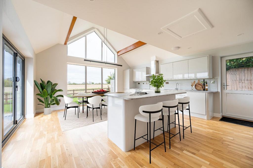 Kitchen Angle 1 (1).jpg