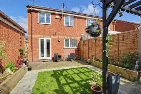 3 bedroom semi-detached house for sale, Robinswood Drive, Bransholme, Hull