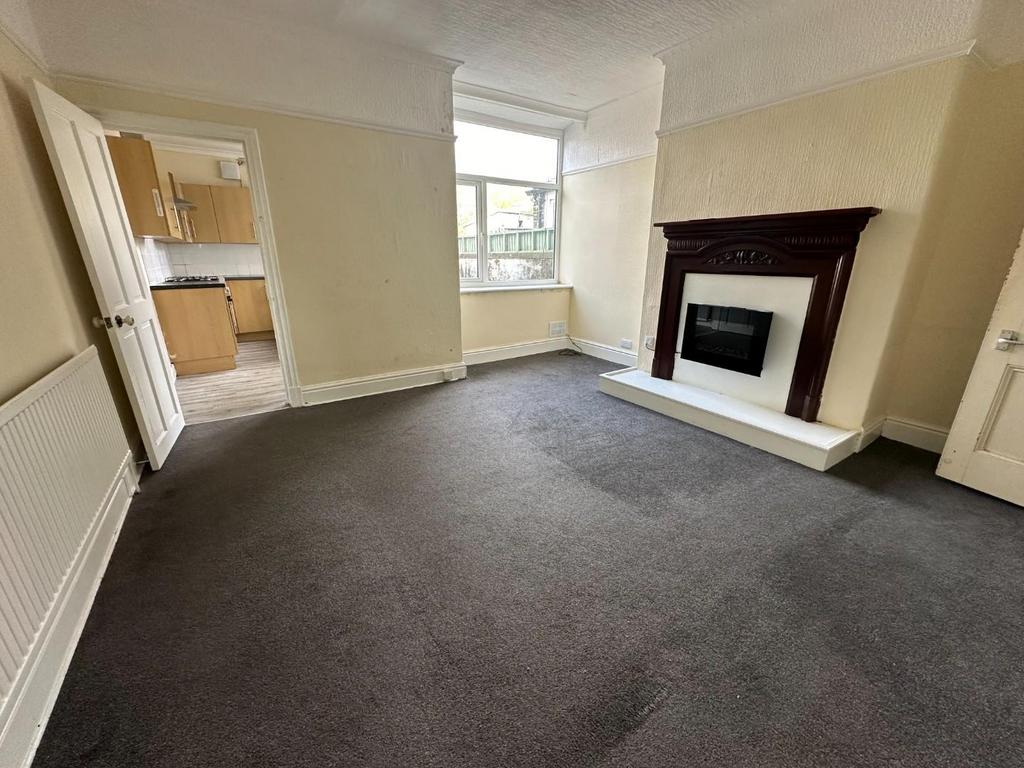 Langroyd Road, Colne 3 bed terraced house £70,000