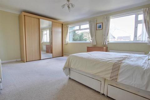 3 bedroom detached house for sale, Thurstan Road, Beverley