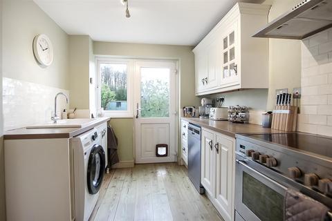 5 Bridge End, Piercebridge, Darlington, DL2 3SF