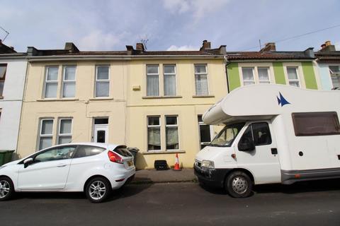 2 bedroom terraced house for sale, Narroways Road, St Werburghs, Bristol BS2 9XB