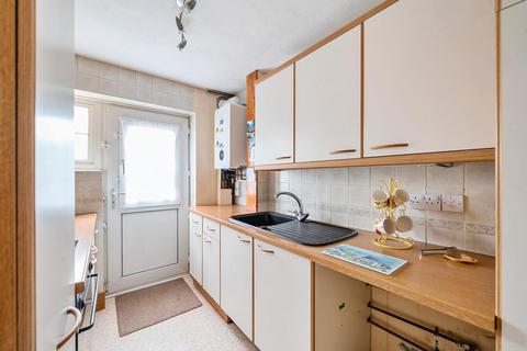74 Burley Lane, Horsforth, Leeds, LS18 4NR