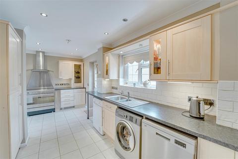 4 bedroom detached house for sale, Tithe Close, Newmarket CB8