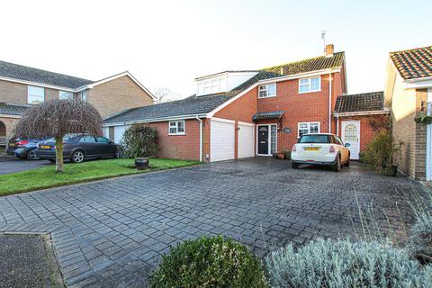 4 bedroom detached house for sale, Tithe Close, Newmarket CB8