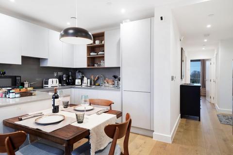 2 bedroom apartment for sale, Third Avenue, London