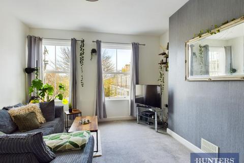 1 bedroom flat for sale, Alma Square, Scarborough