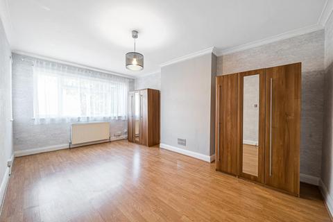 2 bedroom flat for sale, Chambers Lane, London, NW10
