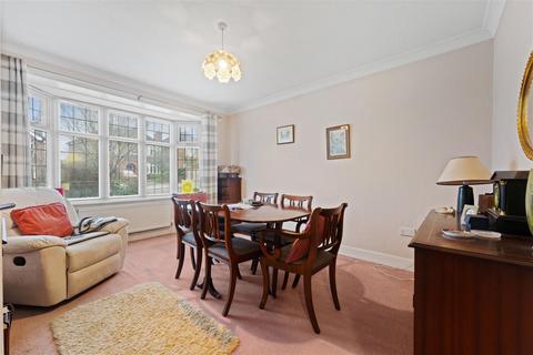 2 bedroom bungalow for sale, Queen Eleanors Road, Guildford