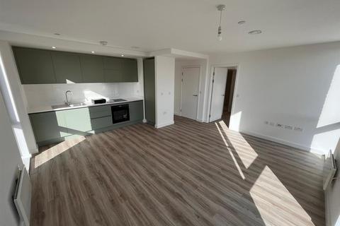 2 bedroom flat to rent, Calibra Court, Luton
