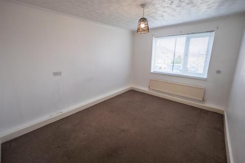 1 bedroom flat to rent, Greenshields Square, Grindon, Sunderland
