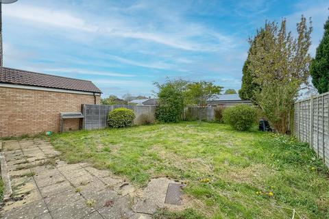 15 The Lawn, Whittlesford, Cambridge, CB22 4NG